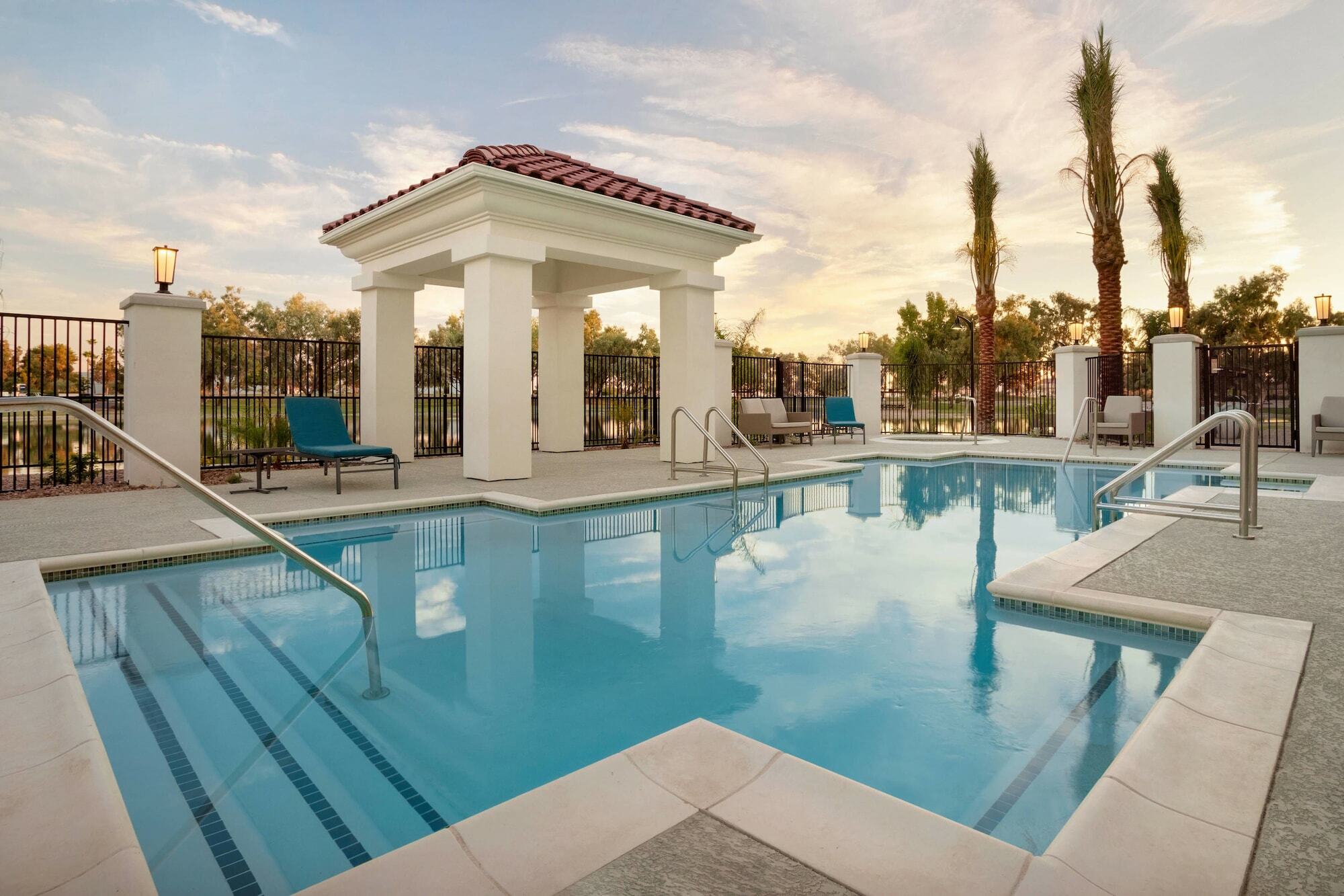 Residence Inn By Marriott Phoenix Chandler/South Exterior photo